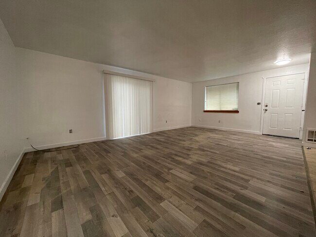 Living area Luxury Vinyl Planks - 4954 Wilshire Ct SE