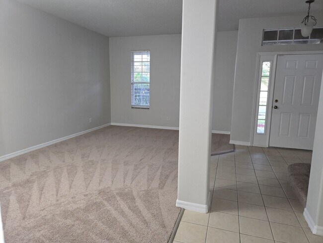 Foto del edificio - Waterford Trails: 5 Bedroom+ loft, 3 Bath,...