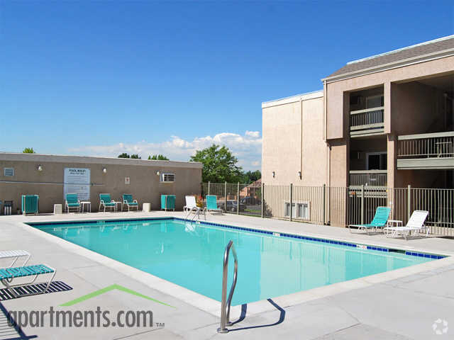 Piscina - Westbury Apartments