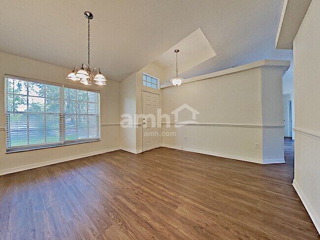 Foto del edificio - 1176 Dunbridge St