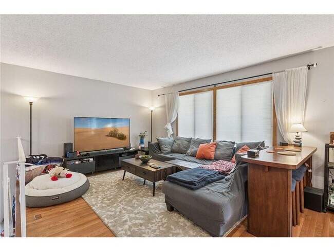 Building Photo - 2265 Oregon Ct