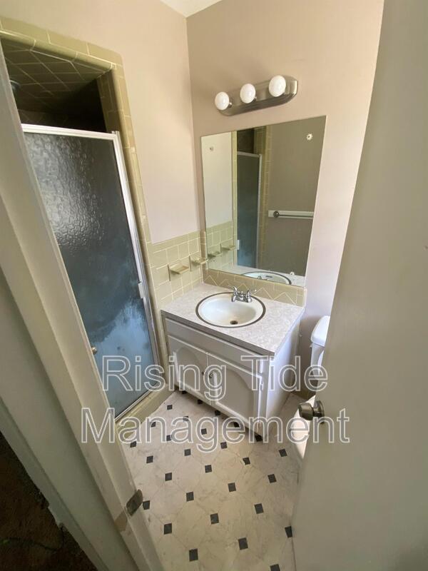 Foto del edificio - 1505 Pine Tree Dr