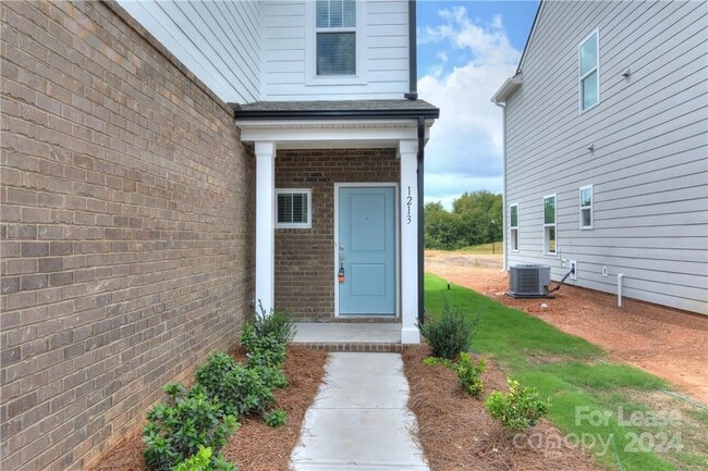 Building Photo - 1213 Scotch Mdws Lp