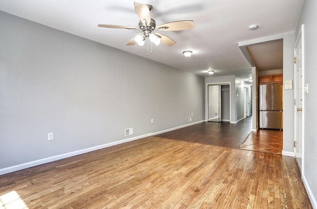 Building Photo - 205 Halladay St