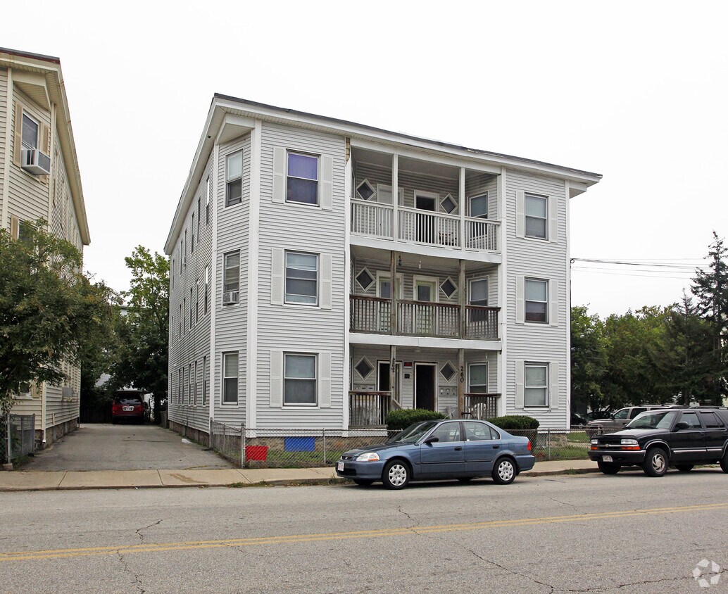 Building Photo - 260-262 Mechanic St