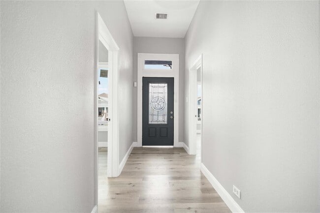 Building Photo - 2617 Avenue M 1/2