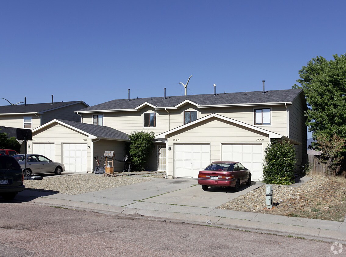 Primary Photo - 7544-7550 Banner Ct