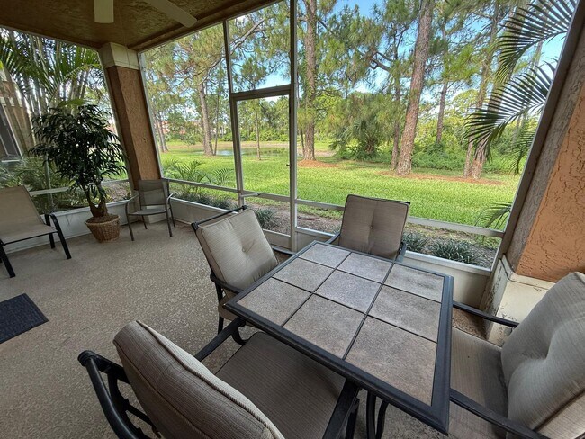 Foto del edificio - 8348 Mulligan Cir