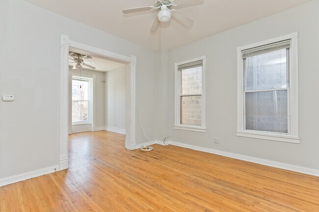 Foto del edificio - 858 N Paulina St