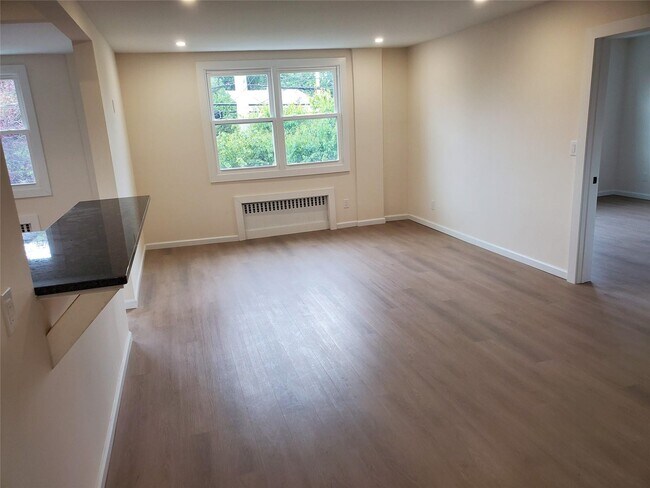 Foto del edificio - 958 Rockaway Ave
