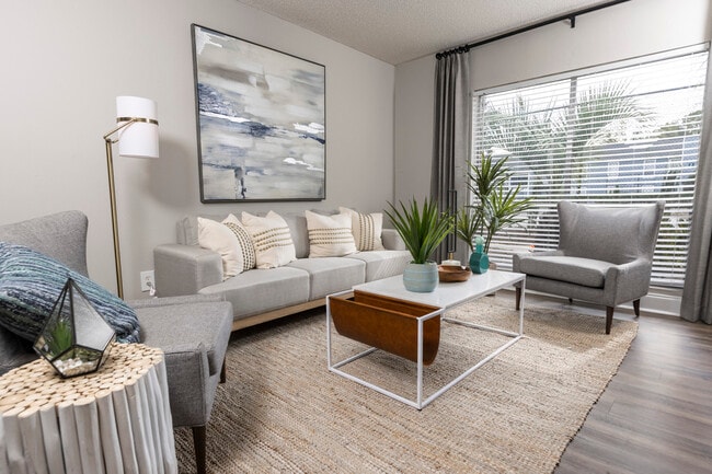 Building Photo - Dwell at Greenridge Apartments