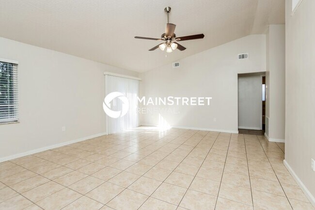 Foto del edificio - 3 Bedroom Pet-Friendly Home in MELBOURNE, FL with Main Street Renewal