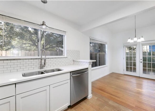 Building Photo - 5931 Kevin Kelly Pl