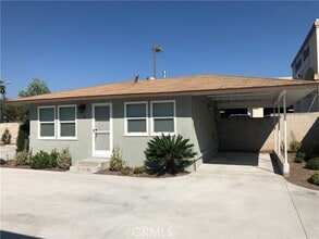 Building Photo - 520 W Rte 66