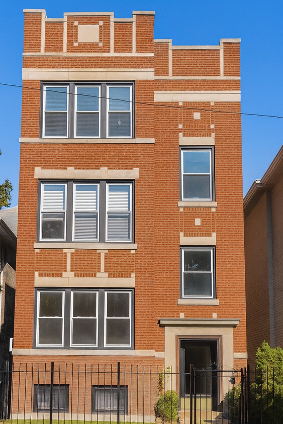 Primary Photo - 1340 W Byron St