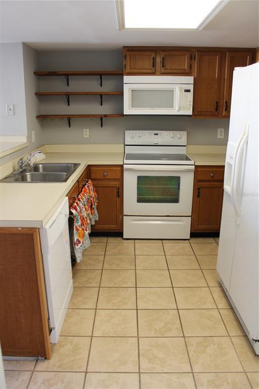 1602 Brigadoon Dr, Clearwater, FL 33759 Townhome Rentals in