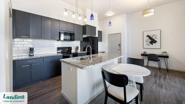 Foto del edificio - 7700 W Aspera Blvd