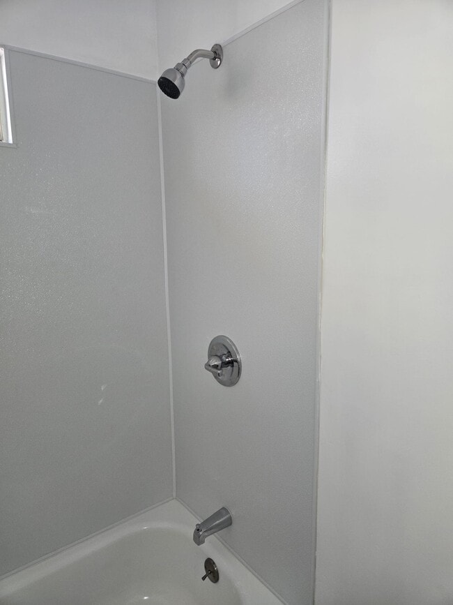 Photo - 713 W 59th Pl House