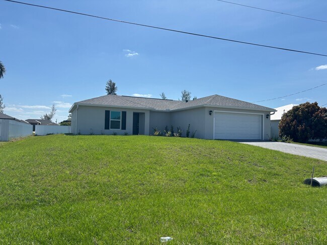 Building Photo - 1113 NW 21st Ave