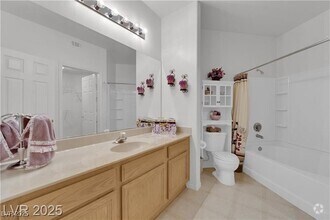 Building Photo - 7123 S Durango Dr