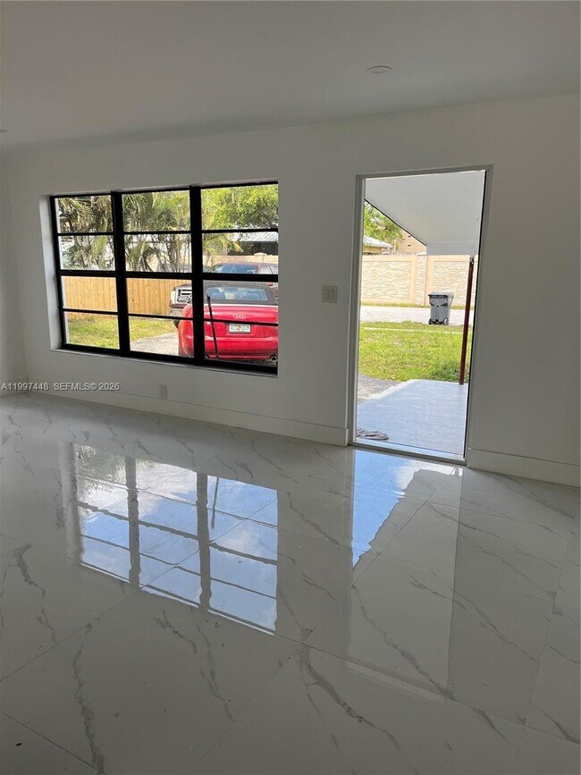 Foto del edificio - 6370 Atlanta St