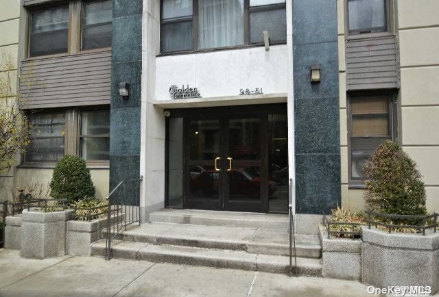 Building Photo - 98-34-98-63 63rd Dr