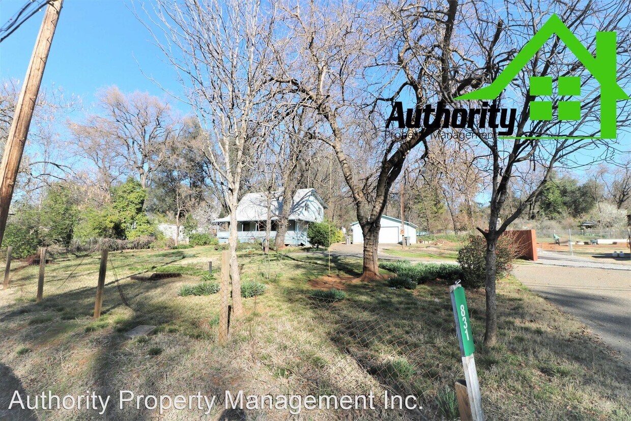 Primary Photo - 3 br, 2 bath House - 831 Mussel Shoals Ave