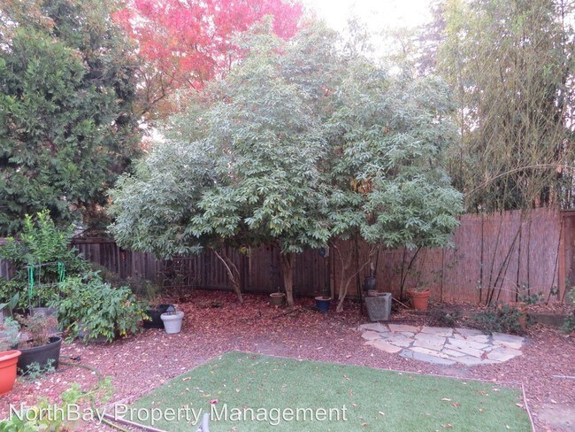 Building Photo - 3 br, 2 bath House - 4670 Summer Hays Pl