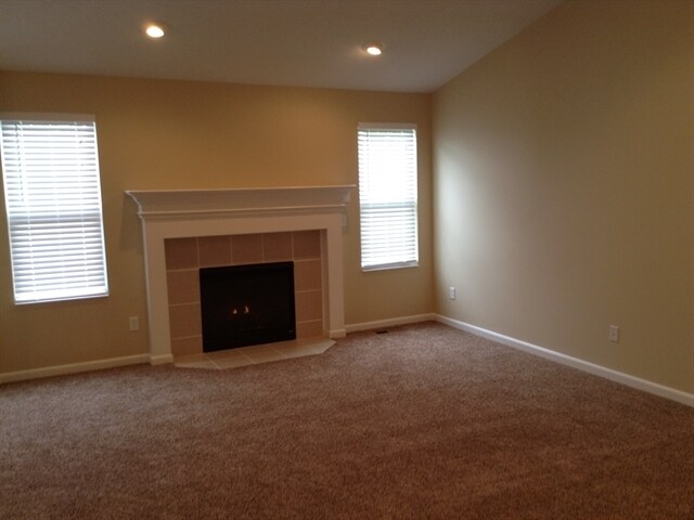 Foto del edificio - 858 Ridgepoint Dr