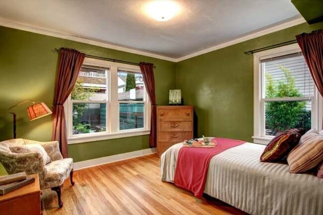 Building Photo - Beautifully Maintained Ballard Tudor