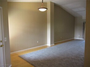 Building Photo - 1001 Domnus Ln