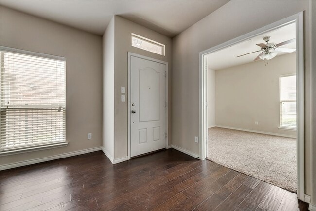 Building Photo - 4133 Comanche Dr