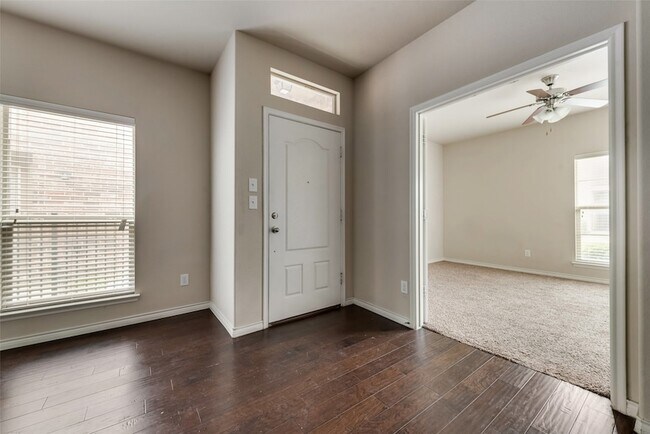 Foto del edificio - 4133 Comanche Dr