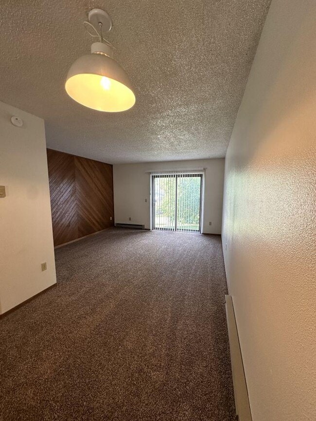 Building Photo - 2 bedroom in Billings MT 59101