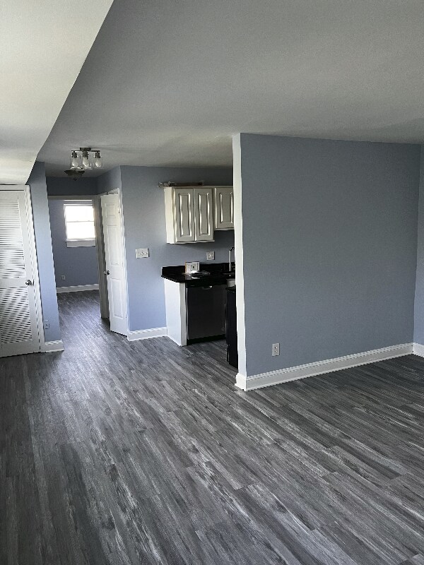 Building Photo - 4810 Quarles St NE