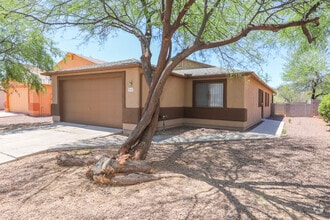 Building Photo - 3167 W Alexanderwood Dr