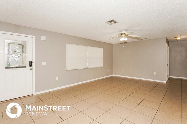 Foto del edificio - 2208 Spring Cir