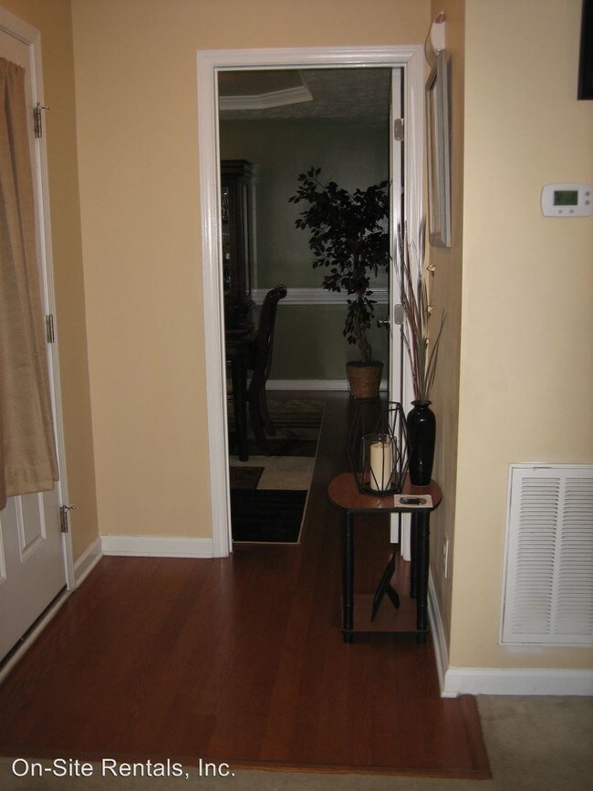 Foto del edificio - 15 Mountainside Ln