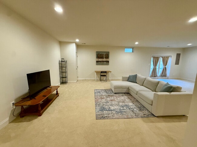 Foto del edificio - 43100 Barnstead Dr