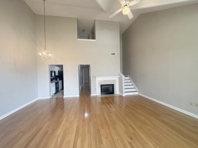 Building Photo - 7745 Shadowland Dr