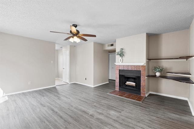 Building Photo - 2111 E Belt Line Rd