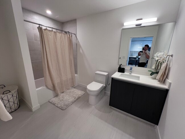 Foto del edificio - 20421 NW 20th Ct