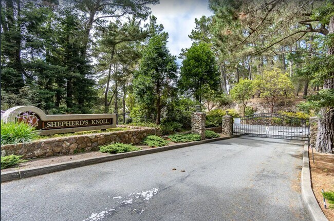 Foto del edificio - 18 Shepherds Knoll Rd