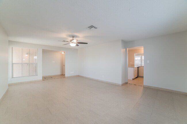 Foto del edificio - 5652 W Cochise Drive