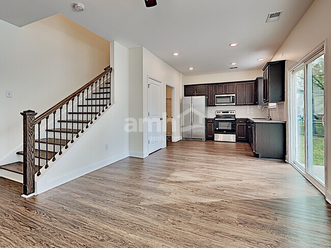 Building Photo - 133 Sweetgum Drive