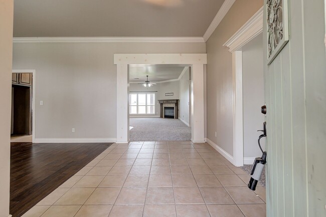 Foto del edificio - Gorgeous 4 bed, 3 bath Home in Edmond!