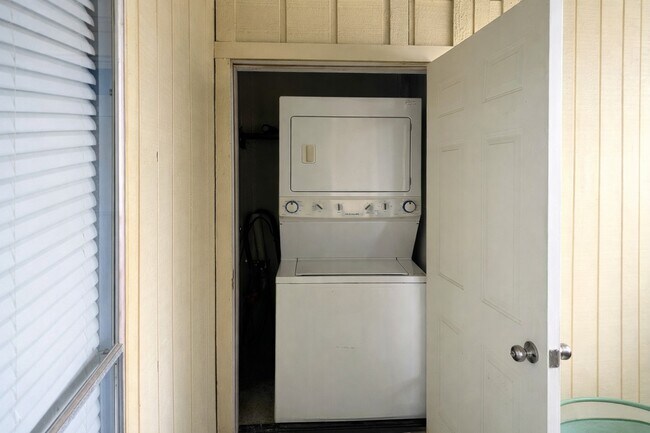 Foto del edificio - 1516 Bay Area Blvd