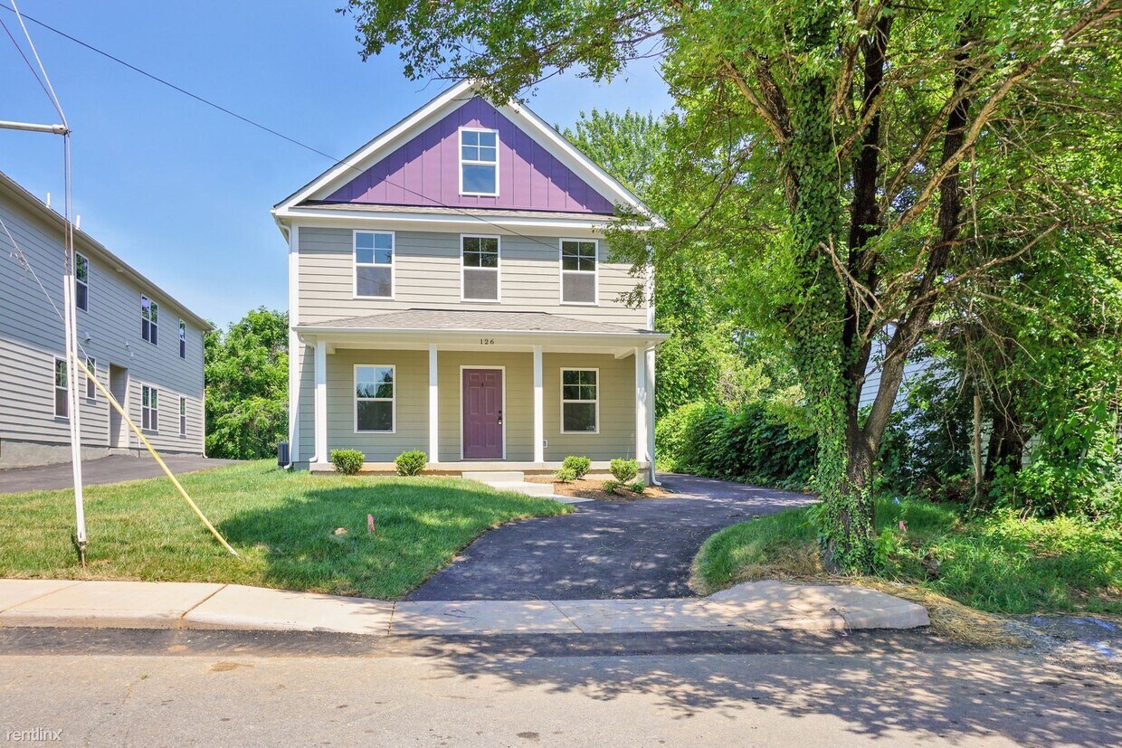 Primary Photo - 4 br, 2 bath House - 126 Summit Street Unit A