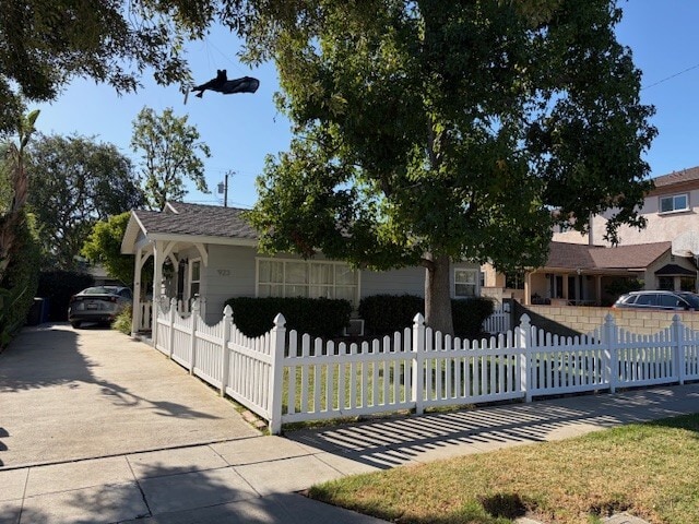 Building Photo - 925 1/2 N Maple St