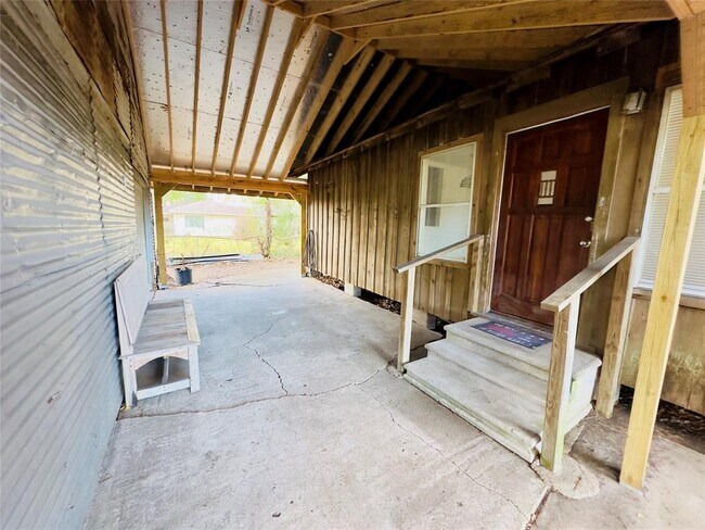 Building Photo - 9633 Carlow Ln